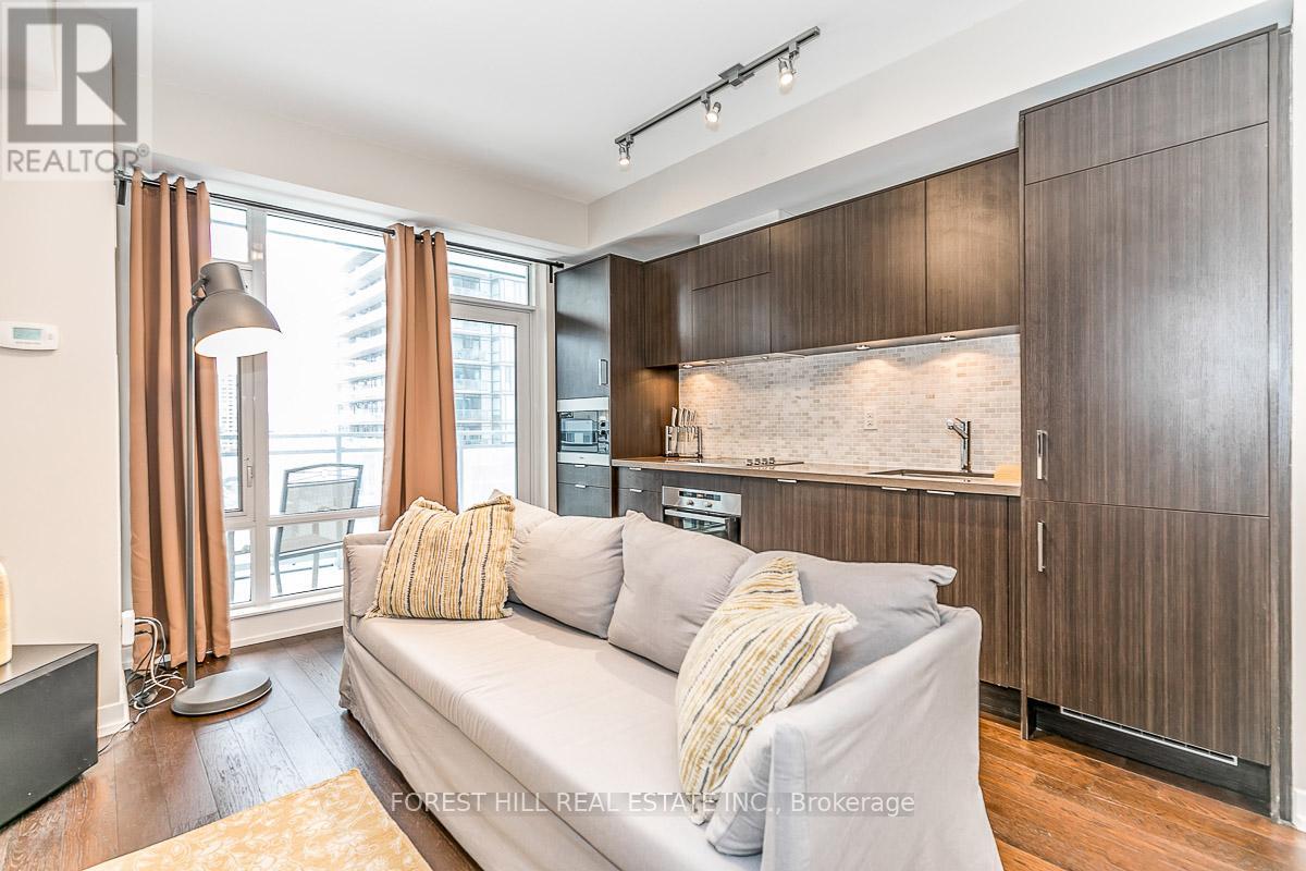 1003 - 21 Widmer Street, Toronto, Ontario  M5V 0B8 - Photo 11 - C12432215