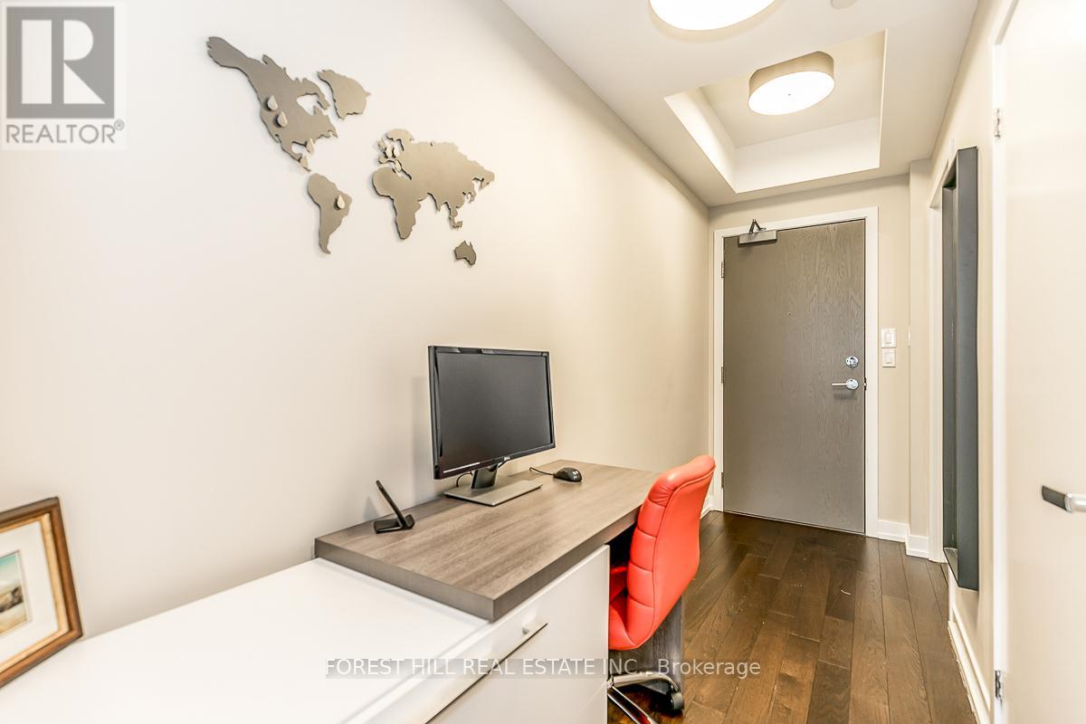 1003 - 21 Widmer Street, Toronto, Ontario  M5V 0B8 - Photo 6 - C12432215