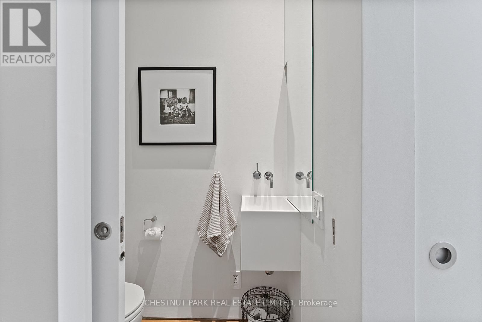 82 Robert Street, Toronto, Ontario  M5S 2K3 - Photo 27 - C12432219
