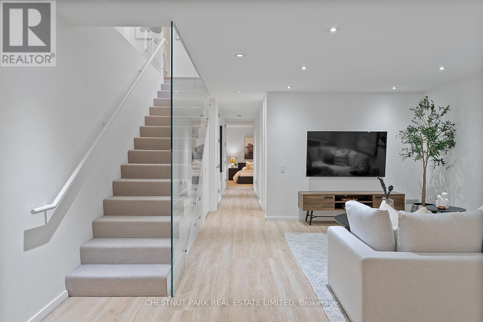 82 Robert Street, Toronto, Ontario  M5S 2K3 - Photo 40 - C12432219