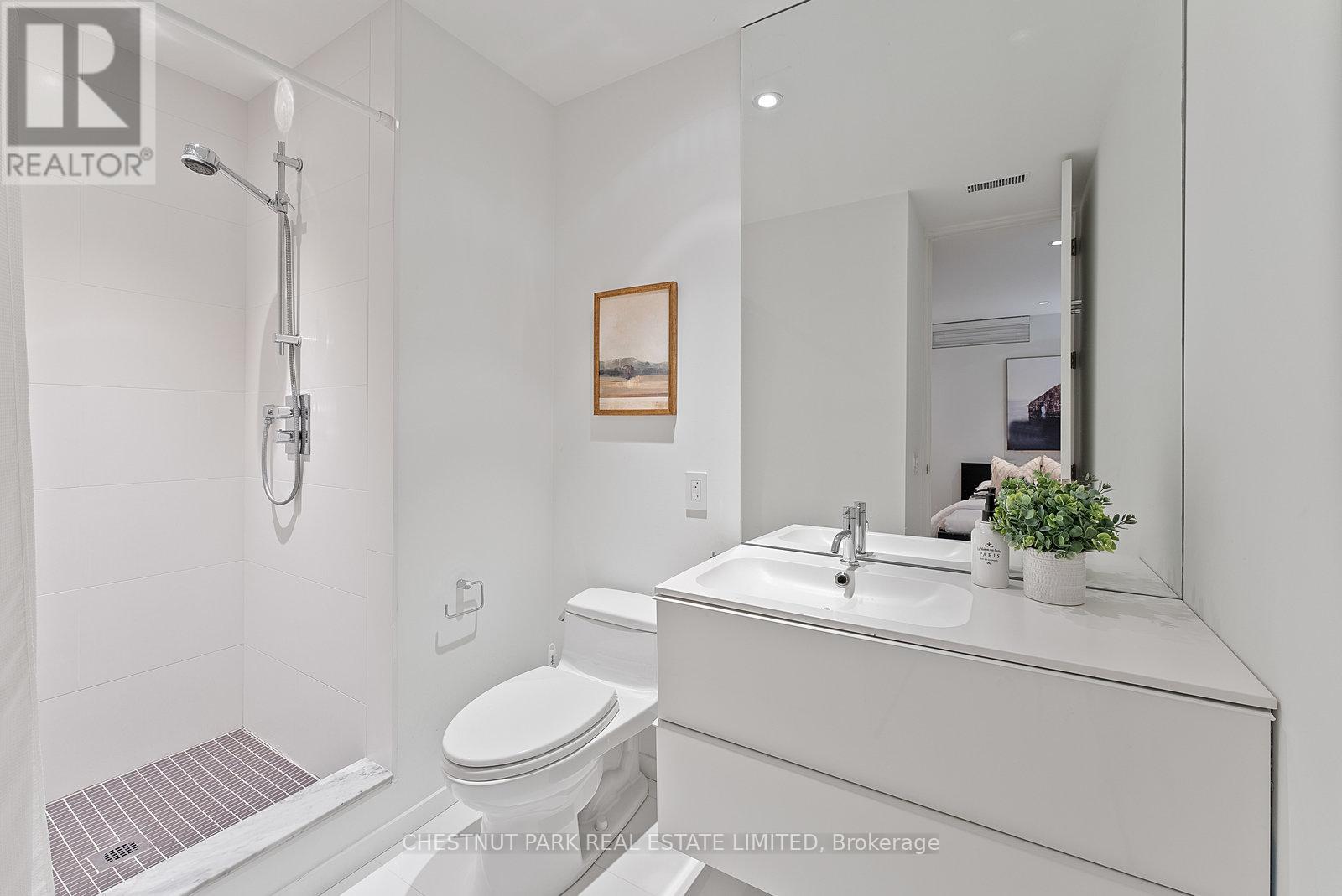 82 Robert Street, Toronto, Ontario  M5S 2K3 - Photo 47 - C12432219