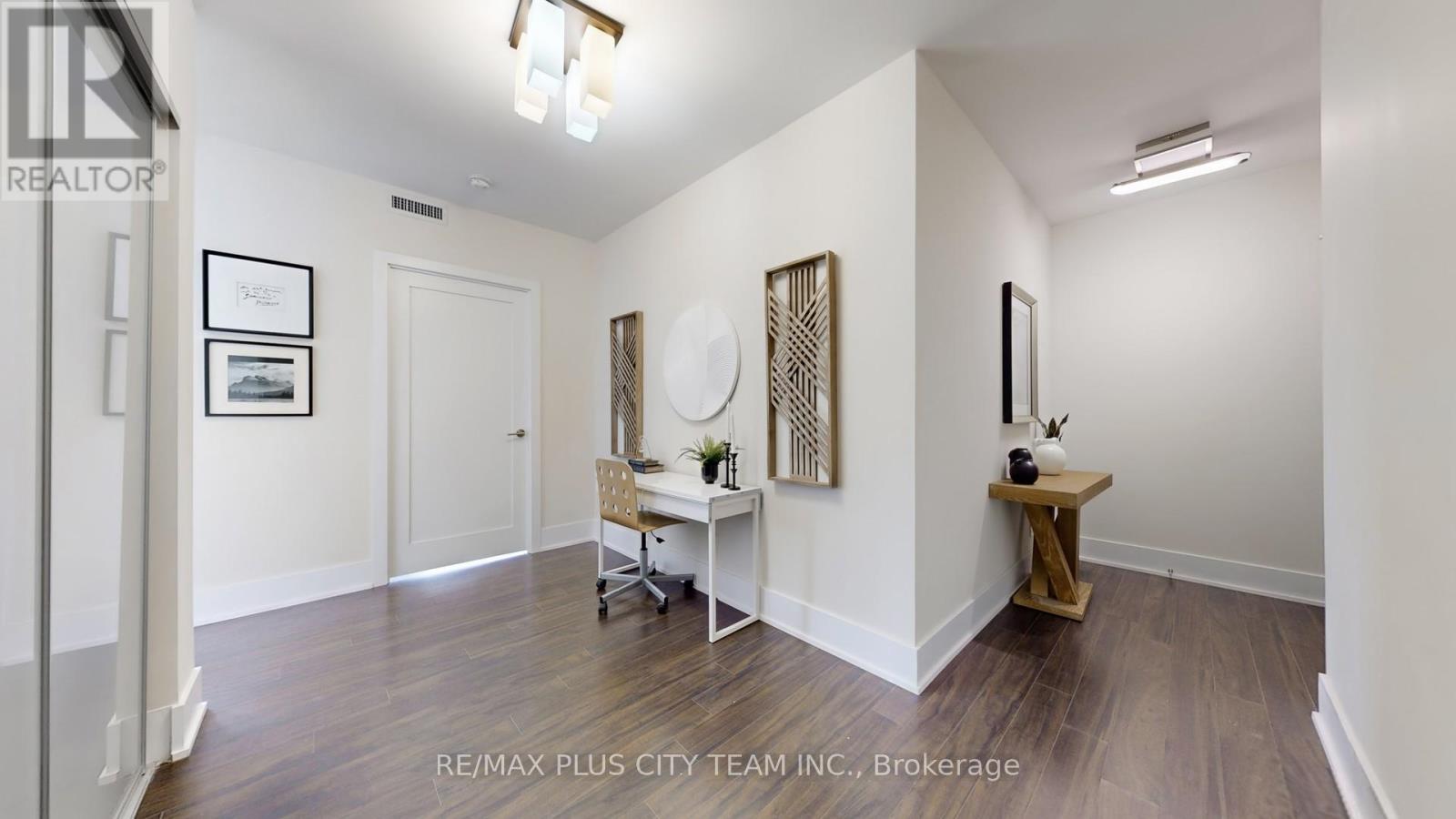 4311 - 300 Front Street, Toronto, Ontario  M5V 0E9 - Photo 12 - C12432220