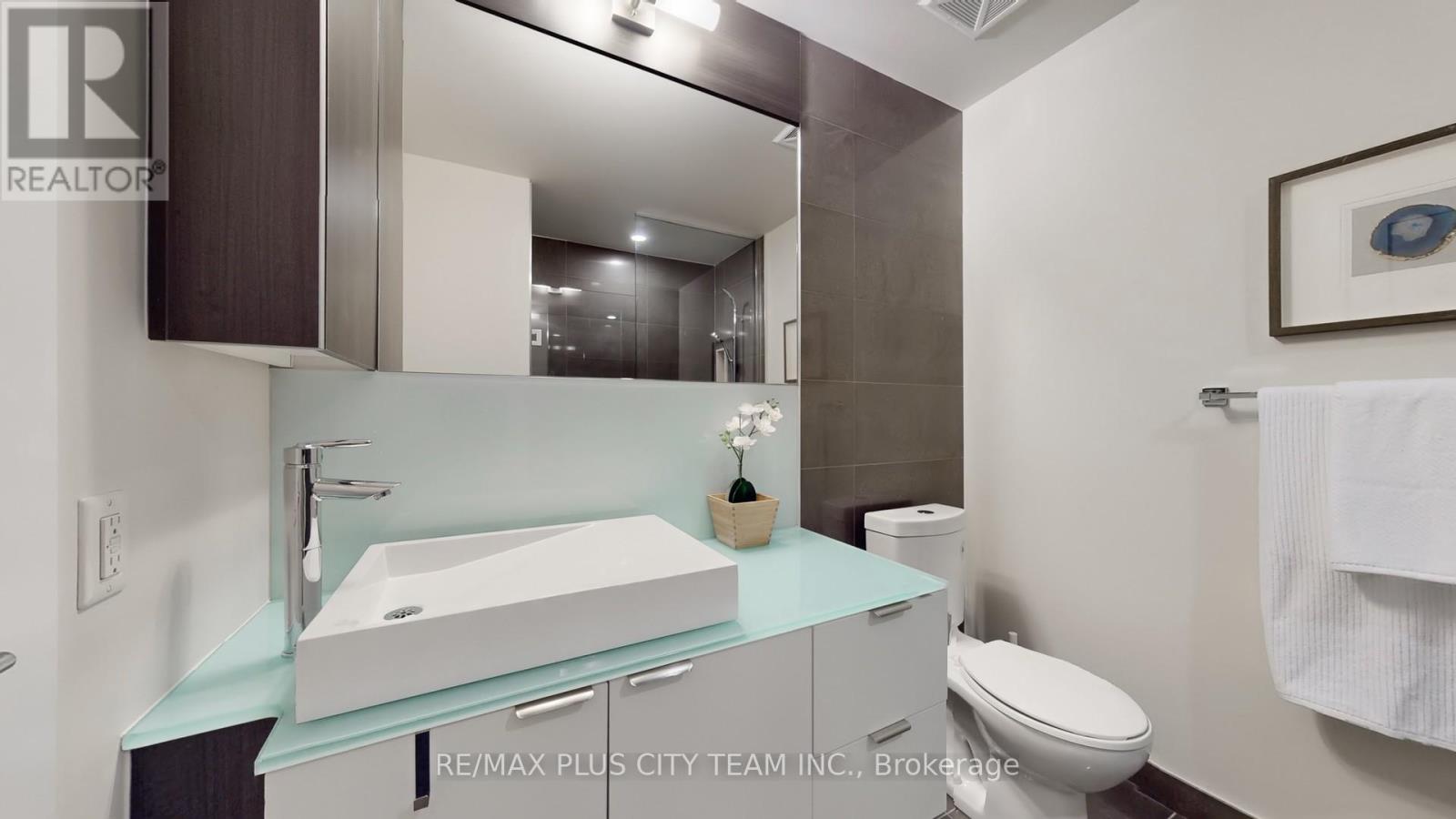 4311 - 300 Front Street, Toronto, Ontario  M5V 0E9 - Photo 16 - C12432220