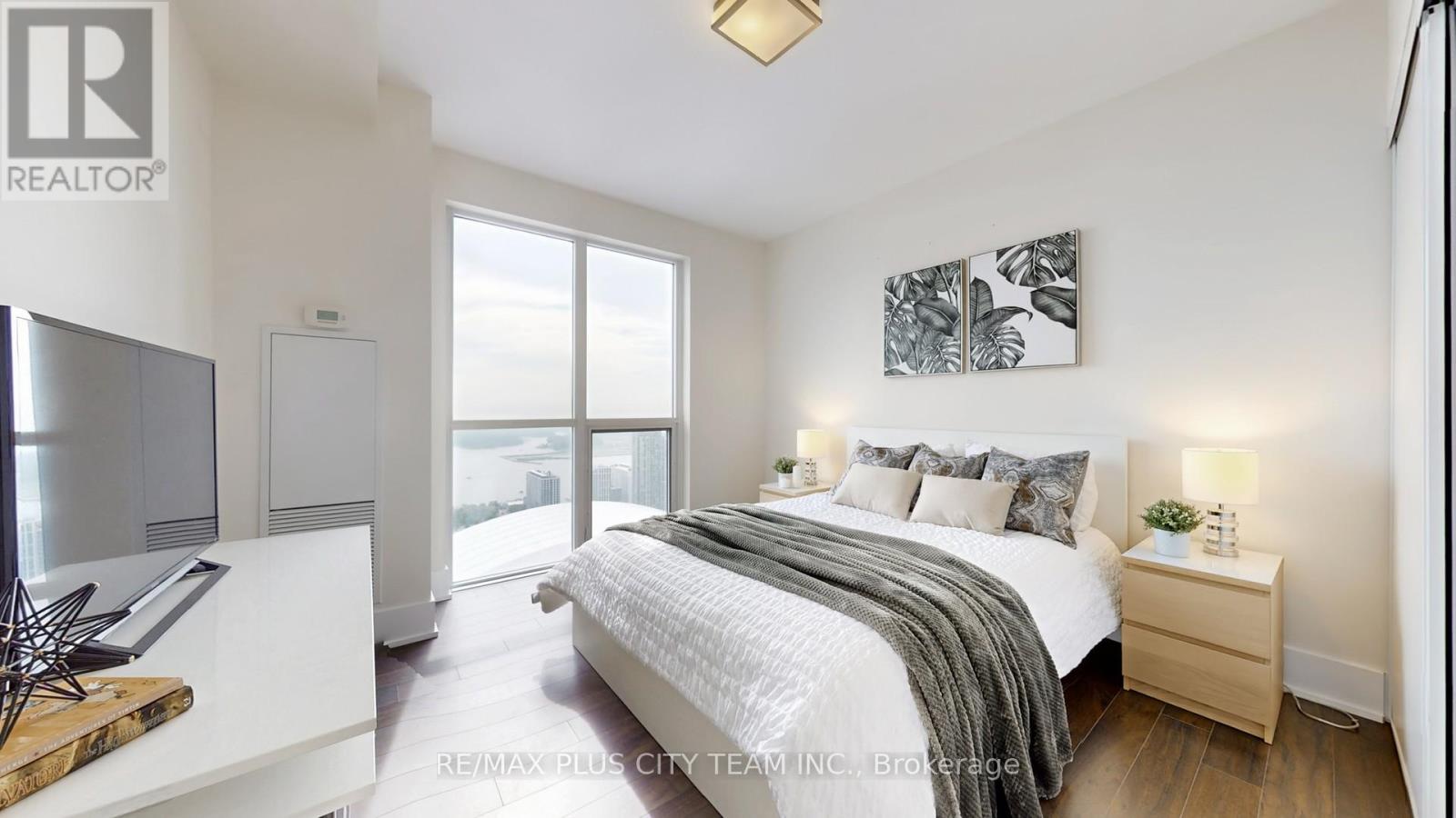 4311 - 300 Front Street, Toronto, Ontario  M5V 0E9 - Photo 18 - C12432220