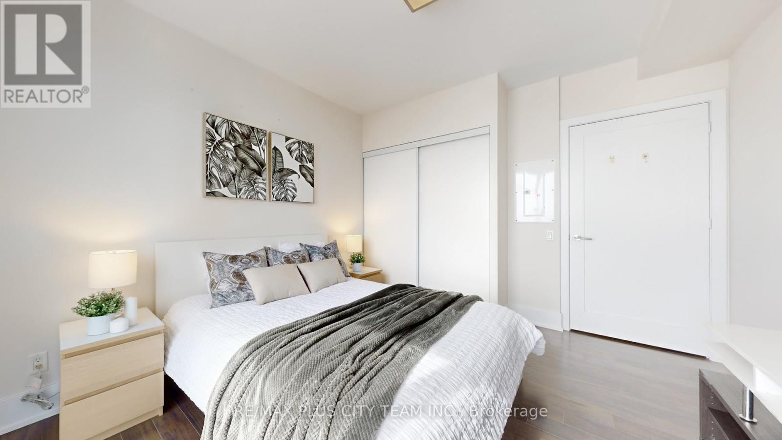 4311 - 300 Front Street, Toronto, Ontario  M5V 0E9 - Photo 19 - C12432220