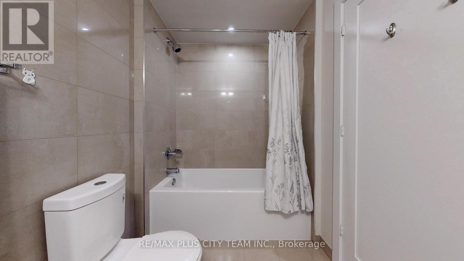 4311 - 300 Front Street, Toronto, Ontario  M5V 0E9 - Photo 21 - C12432220