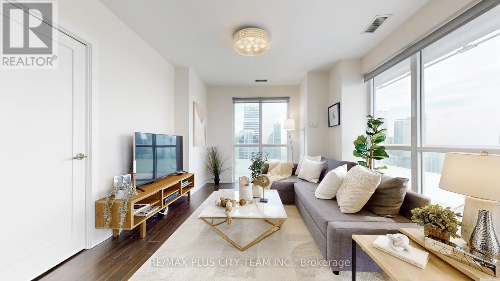 4311 - 300 Front Street, Toronto, Ontario  M5V 0E9 - Photo 3 - C12432220