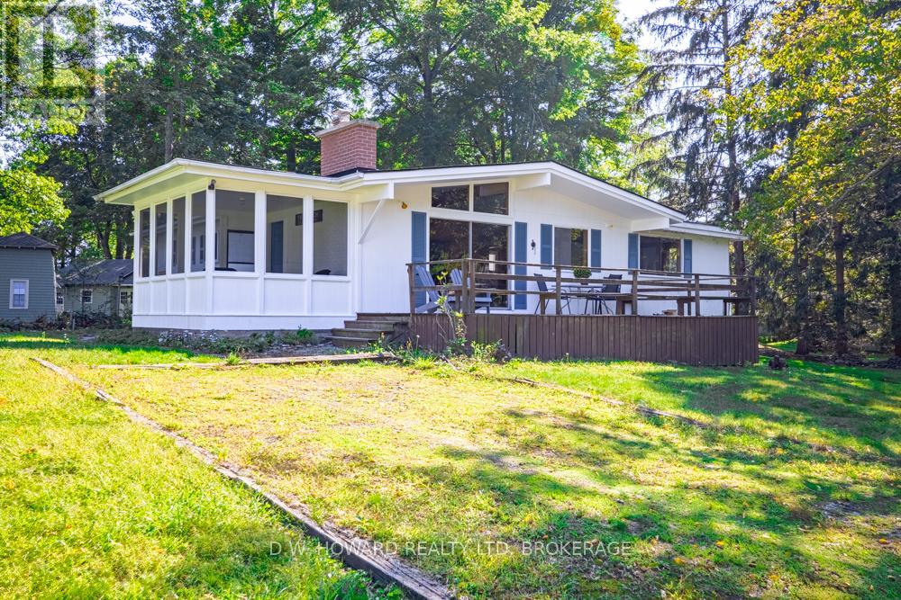 4893 Brown Road, Fort Erie, Ontario  L0S 1N0 - Photo 2 - X12432278