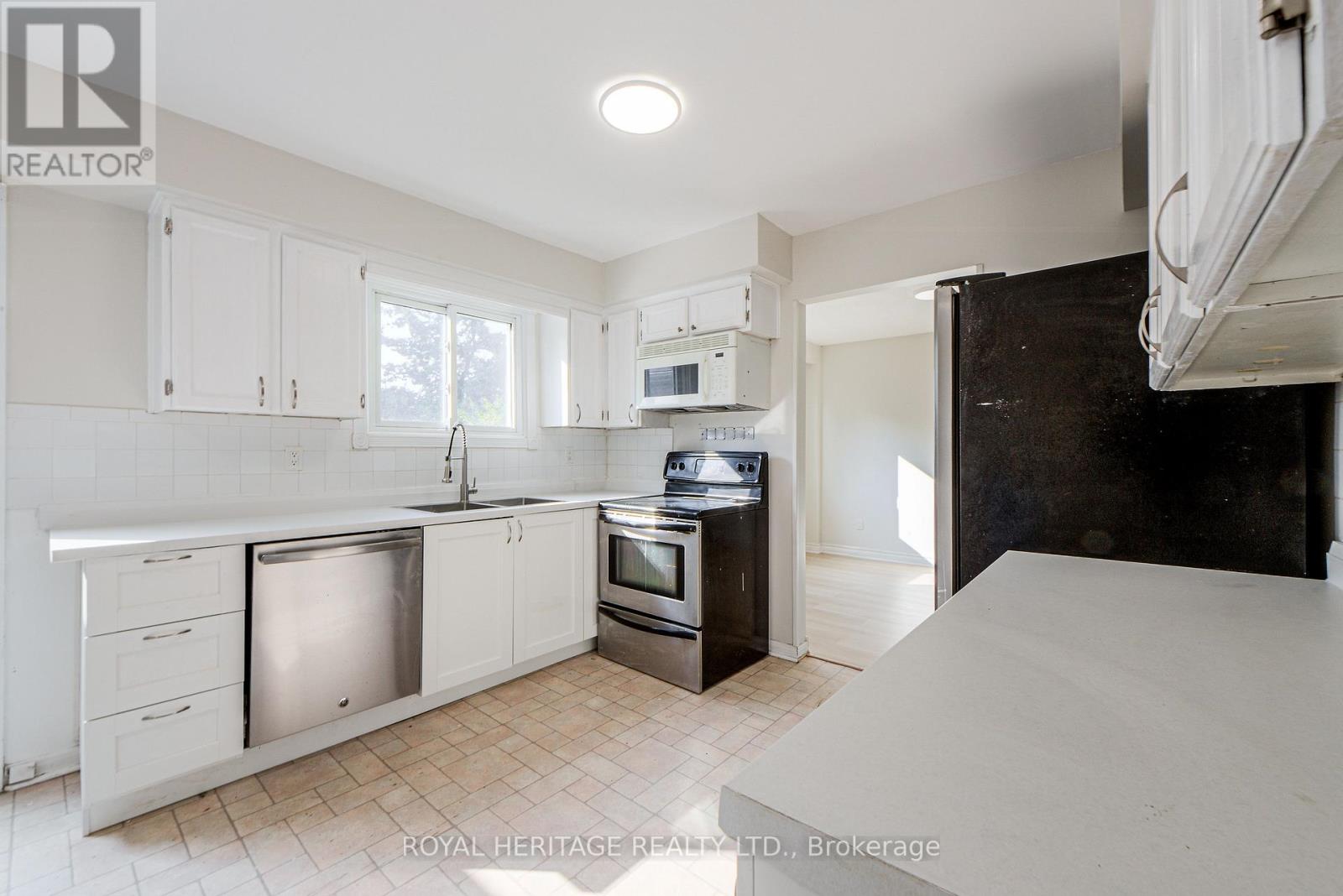 586 Creekview Circle, Pickering, Ontario  L1W 3E4 - Photo 14 - E12432084