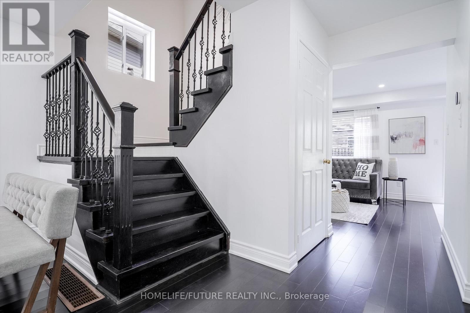 99 Harrongate Place, Whitby, Ontario  L1R 3E5 - Photo 11 - E12432223