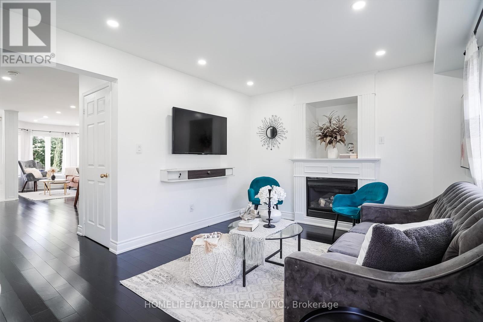 99 Harrongate Place, Whitby, Ontario  L1R 3E5 - Photo 17 - E12432223