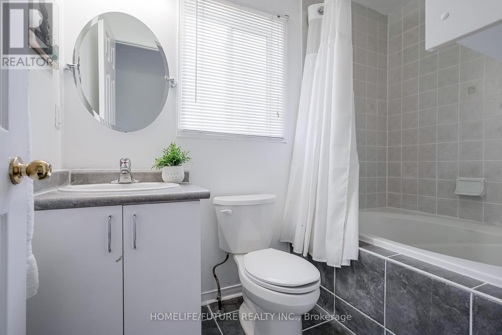 99 Harrongate Place, Whitby, Ontario  L1R 3E5 - Photo 42 - E12432223