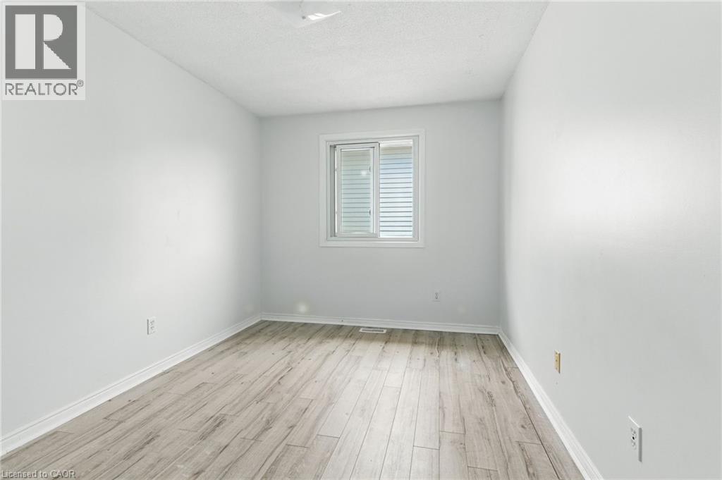 15 Gisele Drive, Hamilton, Ontario  L9B 2M5 - Photo 28 - 40774170