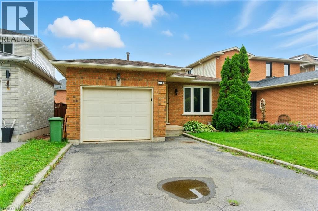 15 Gisele Drive, Hamilton, Ontario  L9B 2M5 - Photo 3 - 40774170