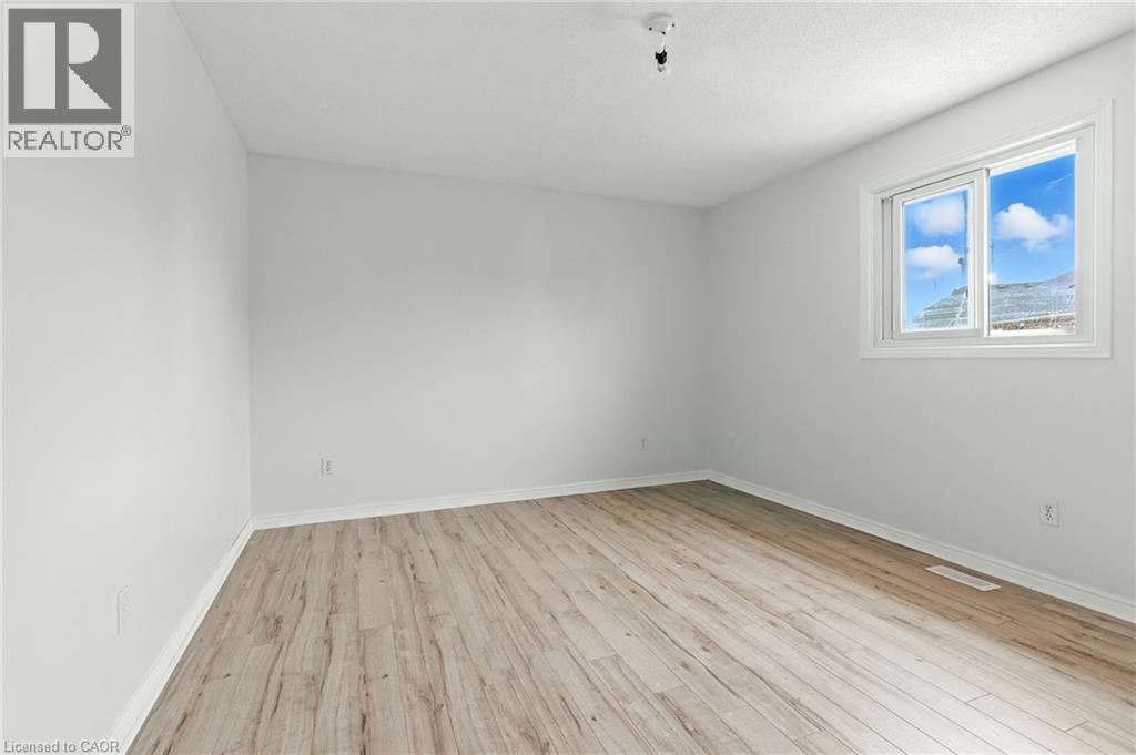 15 Gisele Drive, Hamilton, Ontario  L9B 2M5 - Photo 30 - 40774170