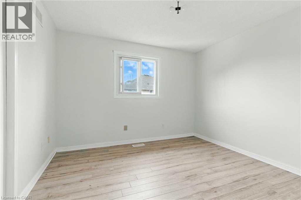 15 Gisele Drive, Hamilton, Ontario  L9B 2M5 - Photo 32 - 40774170