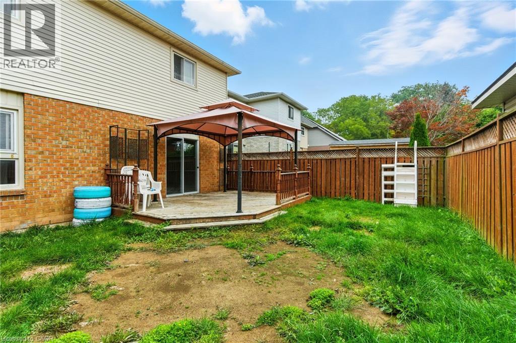 15 Gisele Drive, Hamilton, Ontario  L9B 2M5 - Photo 39 - 40774170