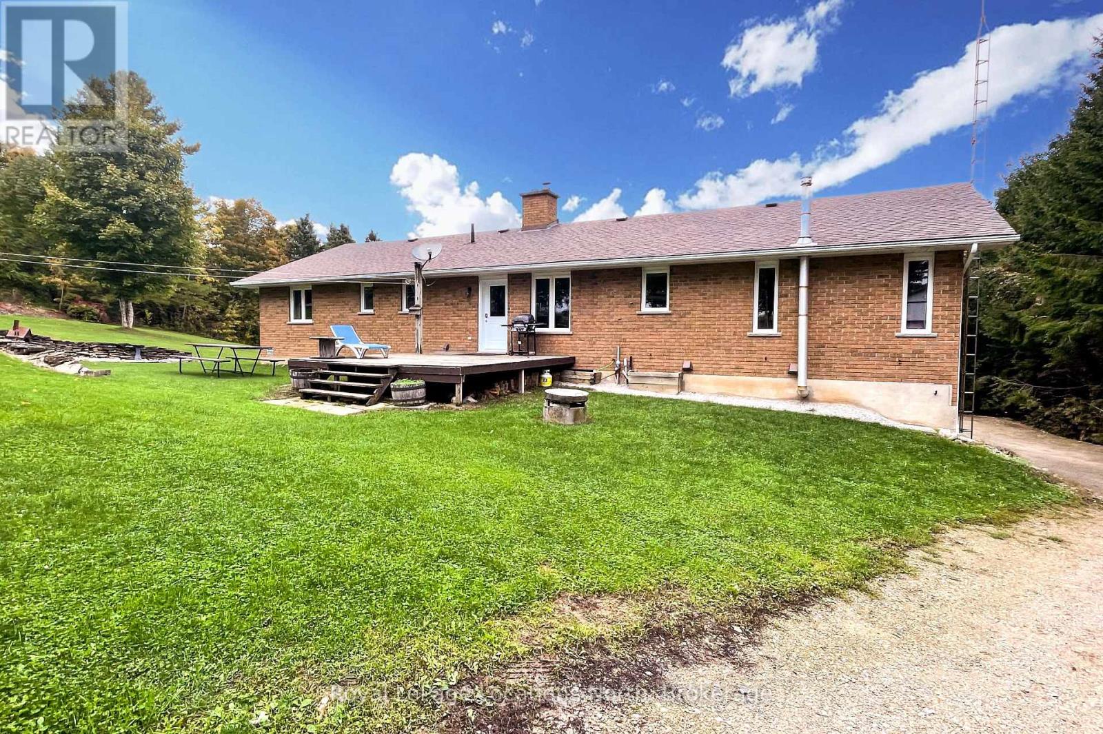137794 Grey Rd 12 Road S, Meaford, Ontario  N4L 1W6 - Photo 7 - X12432277