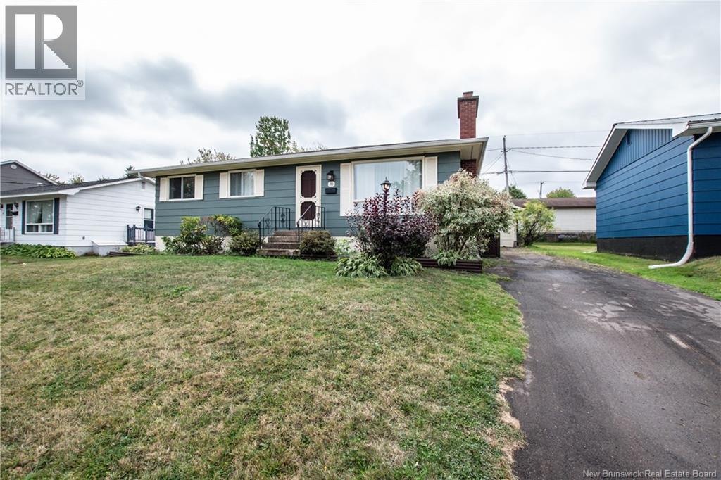 20 Teesdale Street, Moncton, New Brunswick  E1A 5K5 - Photo 3 - NB127557