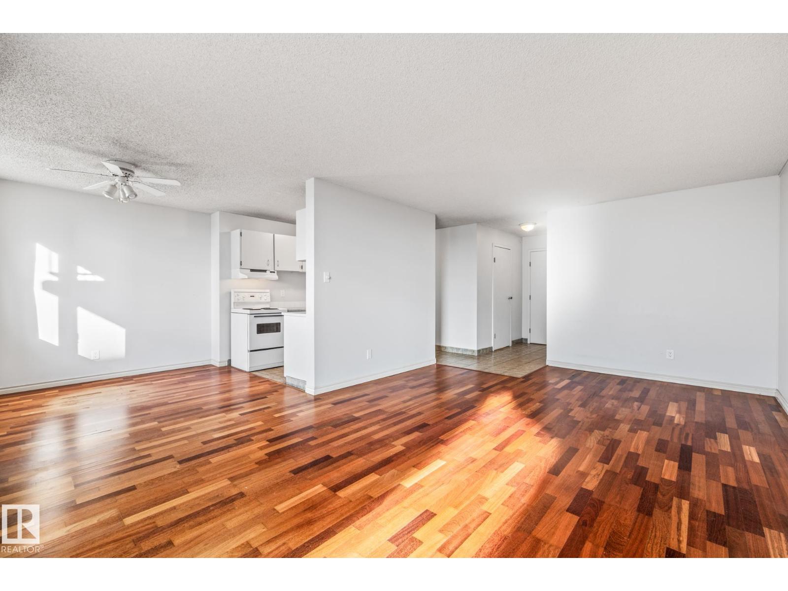 #702 10015 119 St Nw, Edmonton, Alberta  T5K 1Y7 - Photo 15 - E4451942