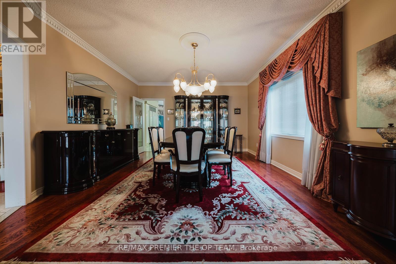 77 Malden Street, Vaughan, Ontario  L4L 8J3 - Photo 10 - N12429658