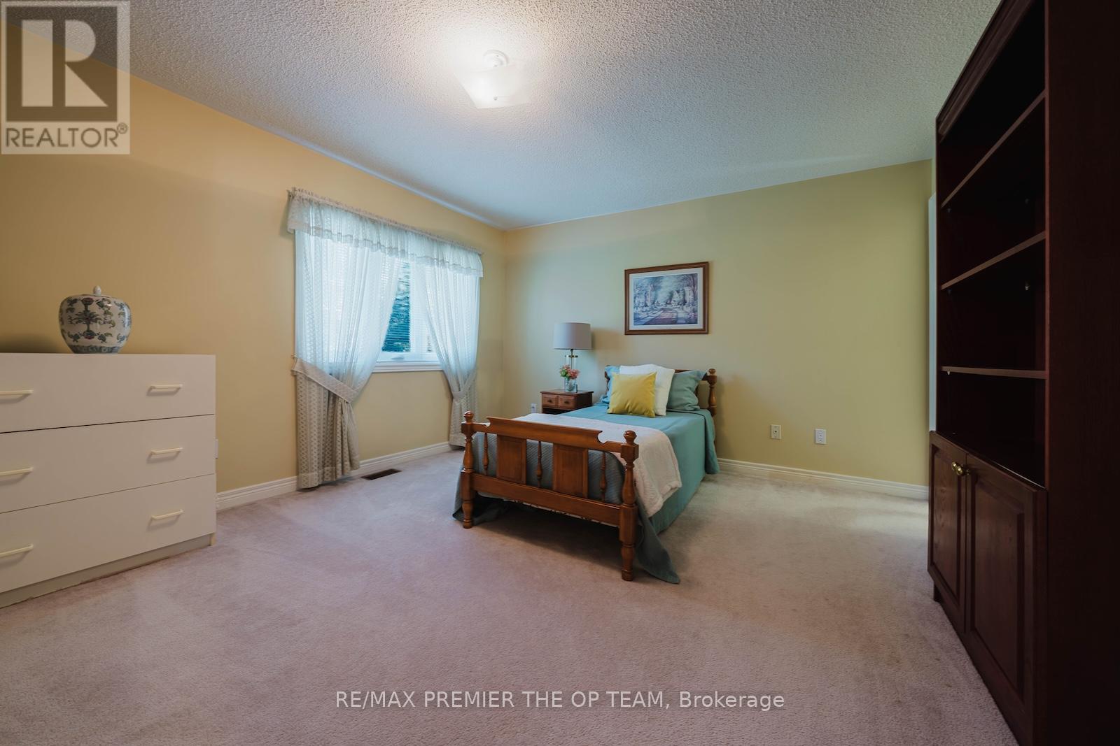 77 Malden Street, Vaughan, Ontario  L4L 8J3 - Photo 34 - N12429658