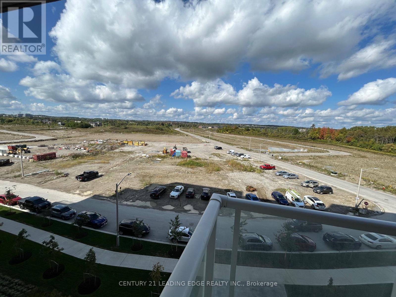 529 - 2 David Eyer Road, Richmond Hill, Ontario  L4S 0N6 - Photo 4 - N12432197