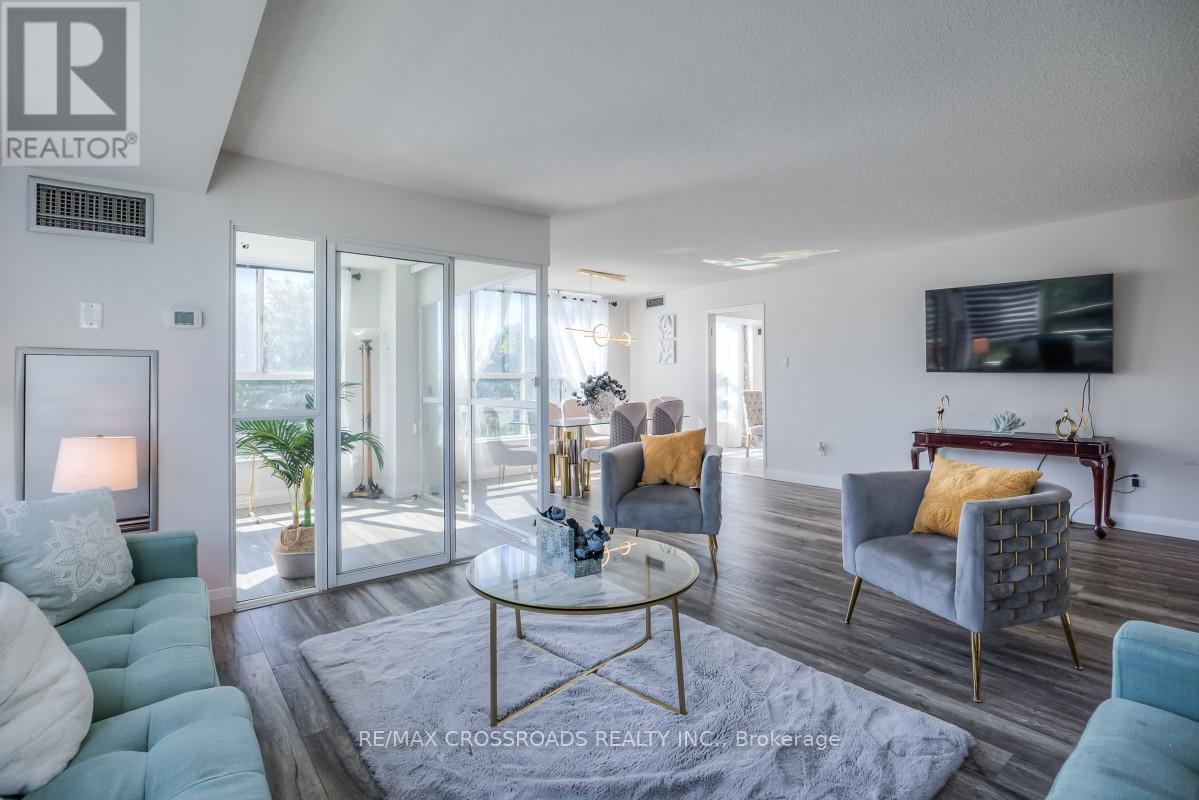 304 - 7825 Bayview Avenue, Markham, Ontario  L3T 7N2 - Photo 8 - N12432198