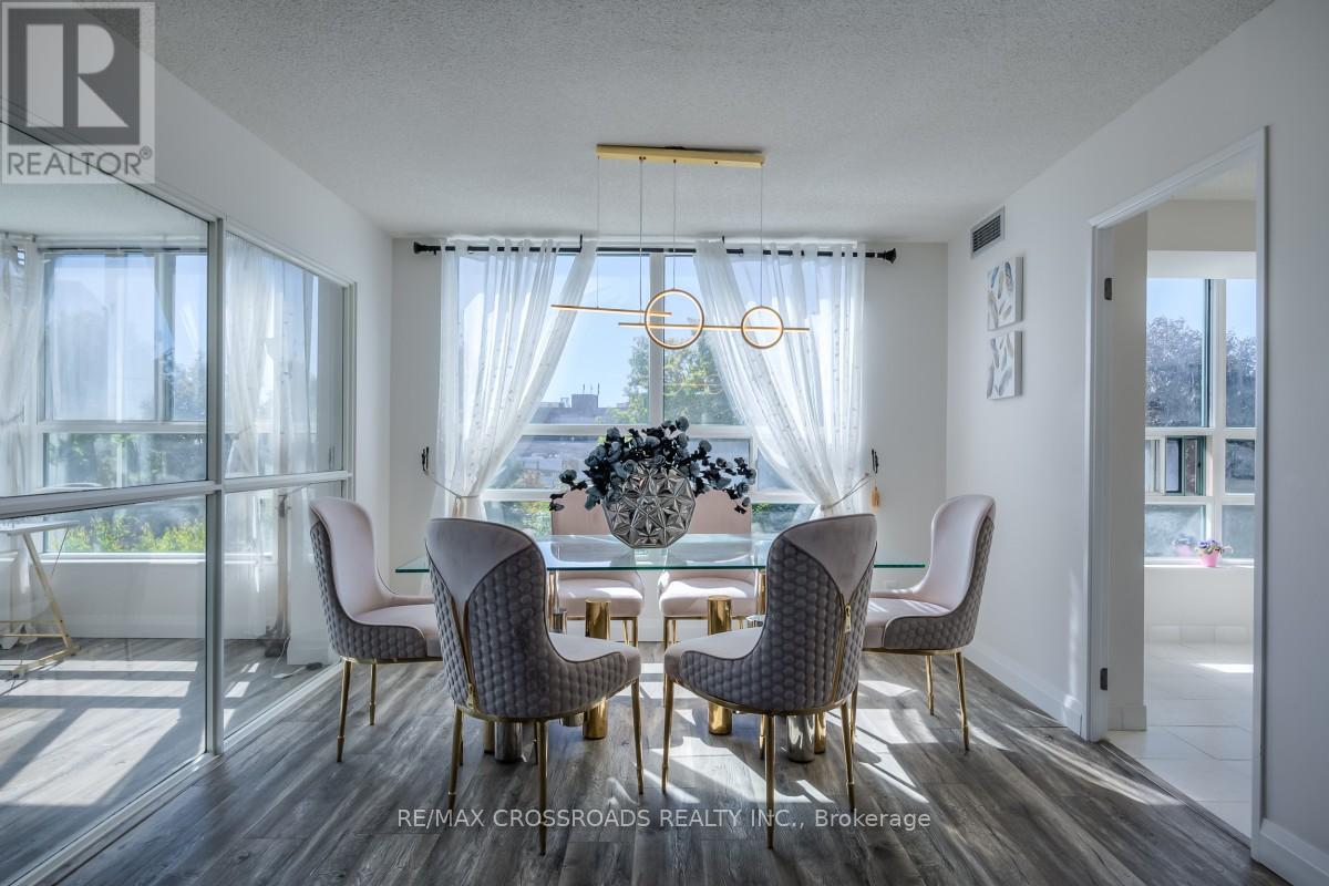 304 - 7825 Bayview Avenue, Markham, Ontario  L3T 7N2 - Photo 9 - N12432198