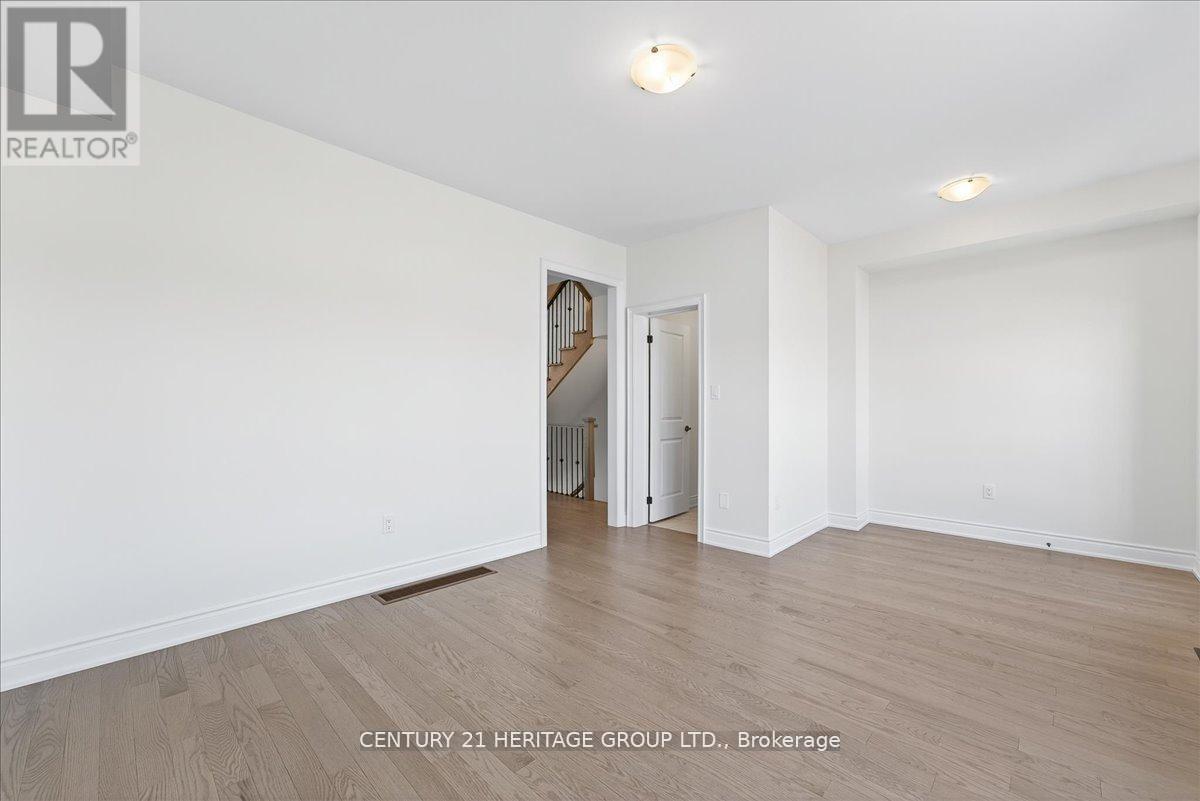 6 Elgin Court, Bradford West Gwillimbury, Ontario  L3Z 4R1 - Photo 21 - N12432212