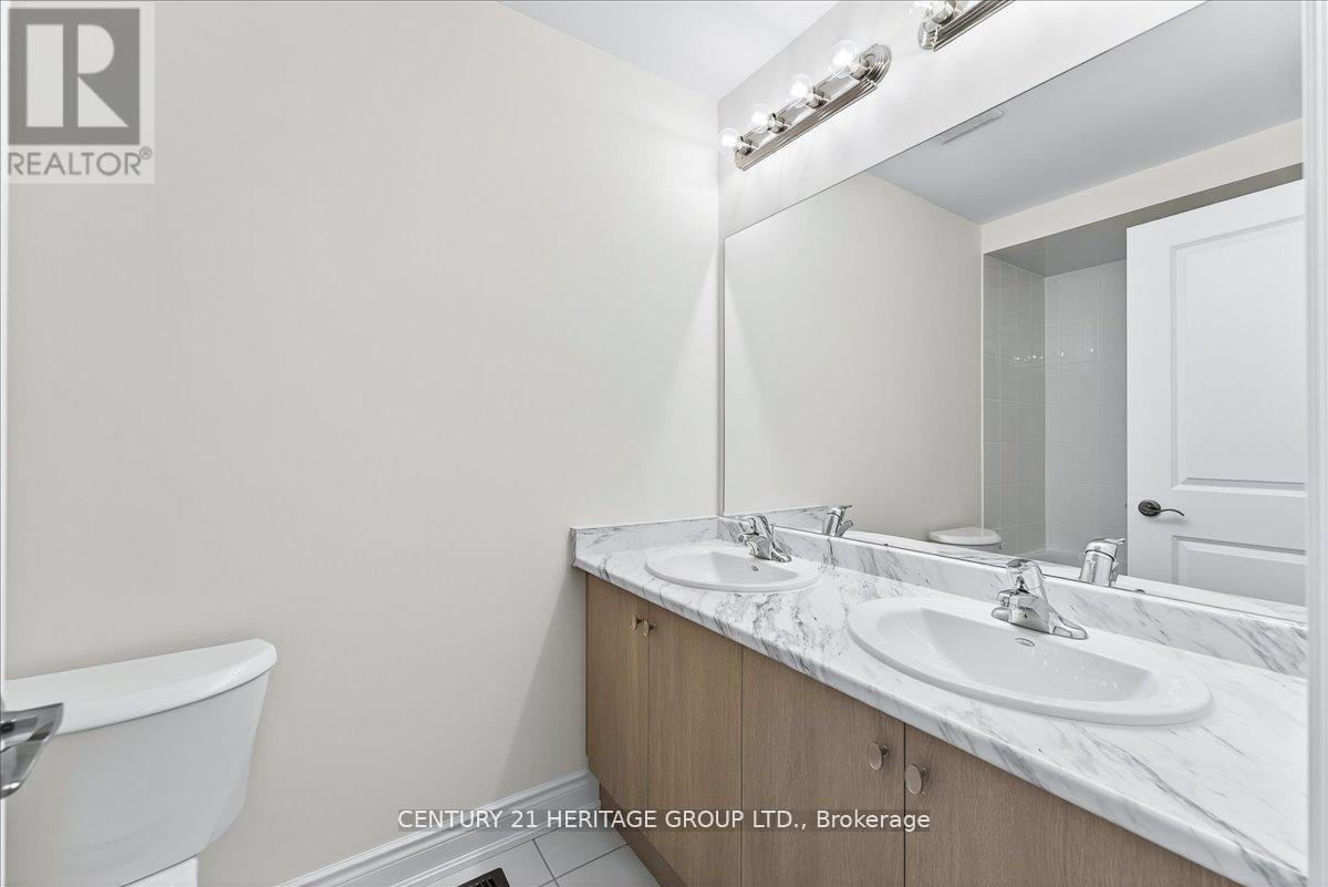 6 Elgin Court, Bradford West Gwillimbury, Ontario  L3Z 4R1 - Photo 37 - N12432212