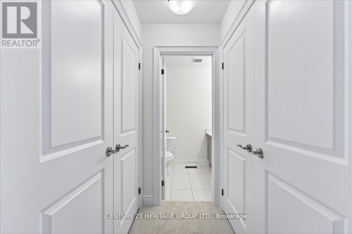 6 Elgin Court, Bradford West Gwillimbury, Ontario  L3Z 4R1 - Photo 39 - N12432212