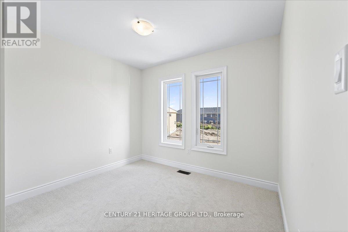 6 Elgin Court, Bradford West Gwillimbury, Ontario  L3Z 4R1 - Photo 42 - N12432212