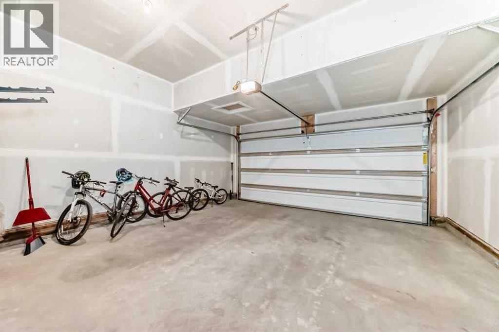 53 Spring Creek Common Sw, Calgary, Alberta  T3H 6E2 - Photo 44 - A2253606