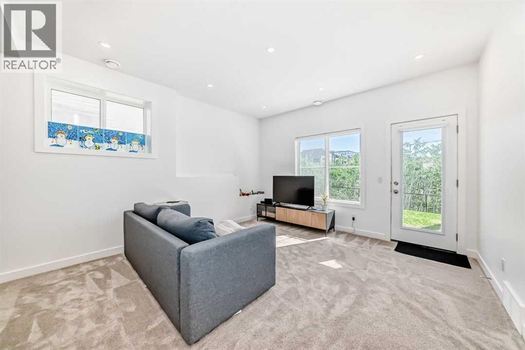 53 Spring Creek Common Sw, Calgary, Alberta  T3H 6E2 - Photo 37 - A2253606