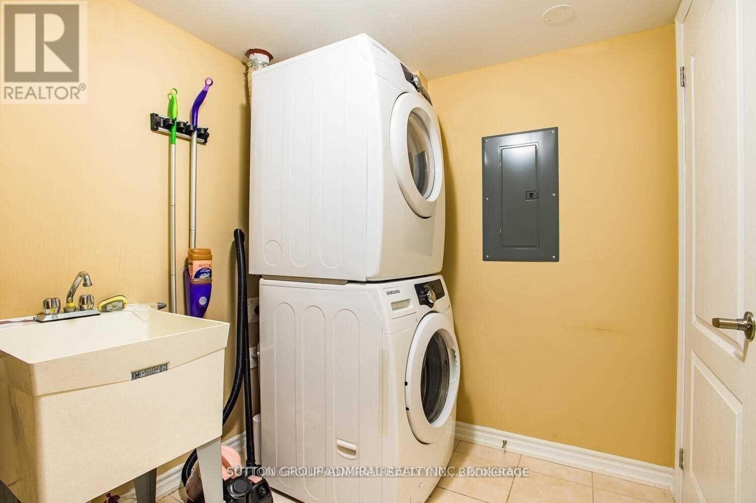 14 - 137 Sydenham Wells Road, Barrie, Ontario  L4M 0G7 - Photo 12 - S12432082