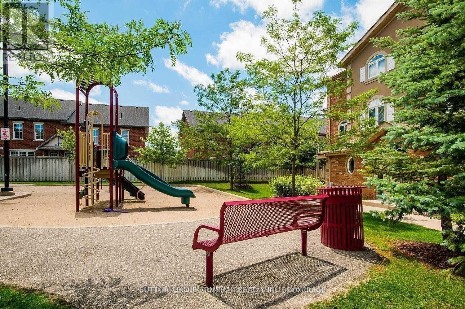 14 - 137 Sydenham Wells Road, Barrie, Ontario  L4M 0G7 - Photo 14 - S12432082