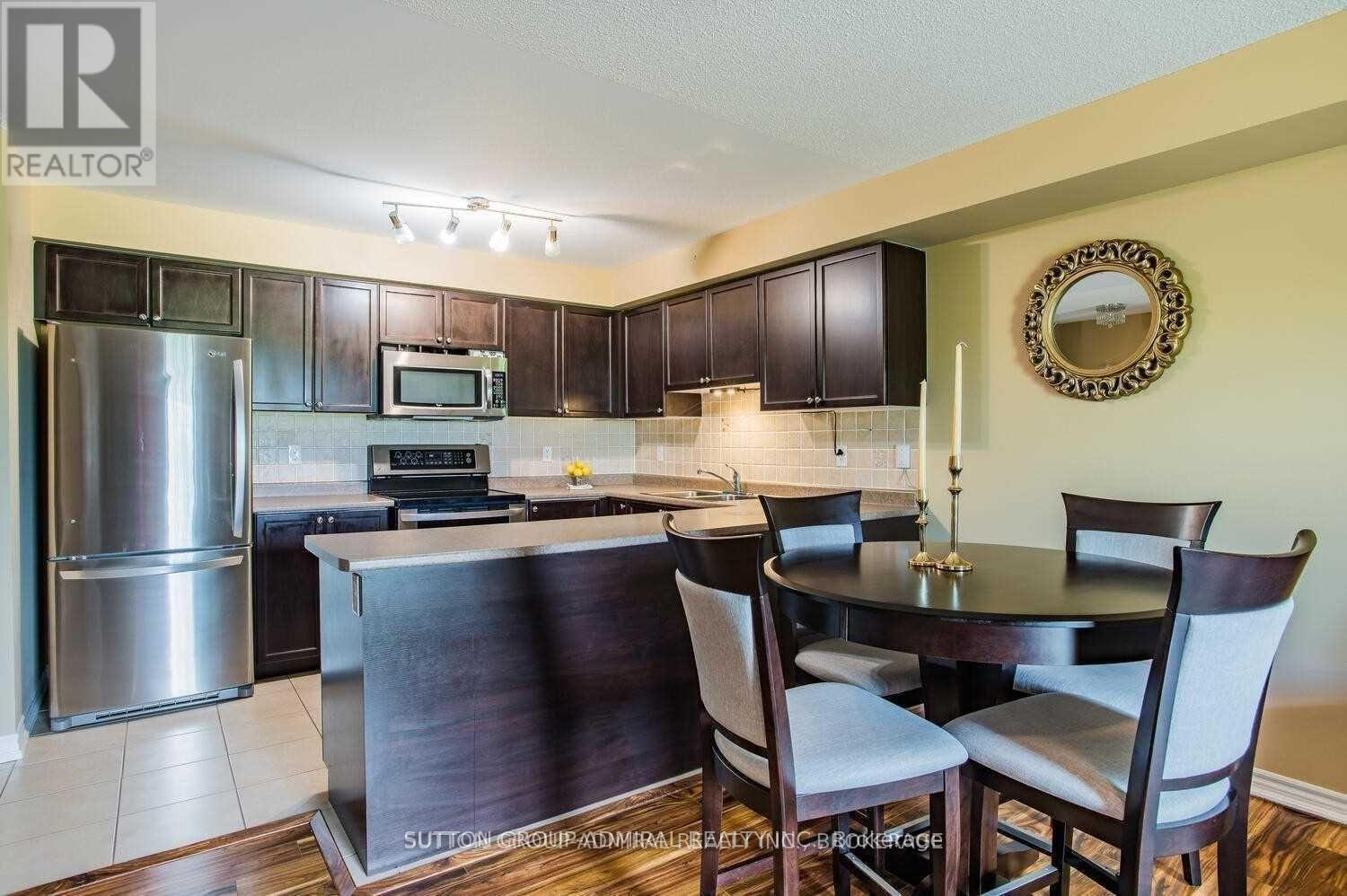 14 - 137 Sydenham Wells Road, Barrie, Ontario  L4M 0G7 - Photo 3 - S12432082