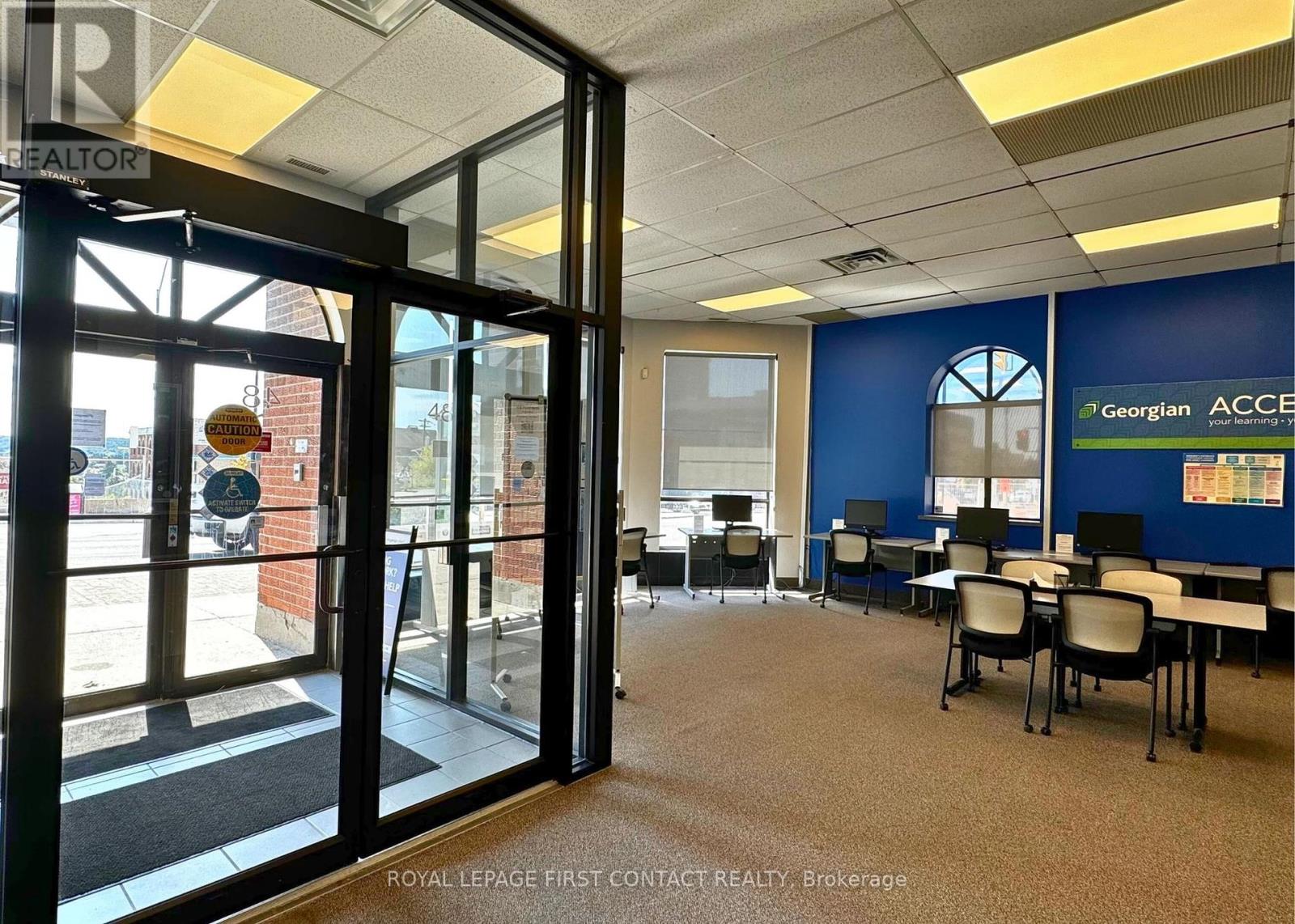 Ground Floor - 48 Collier Street, Barrie, Ontario  L4M 1G8 - Photo 2 - S12432104