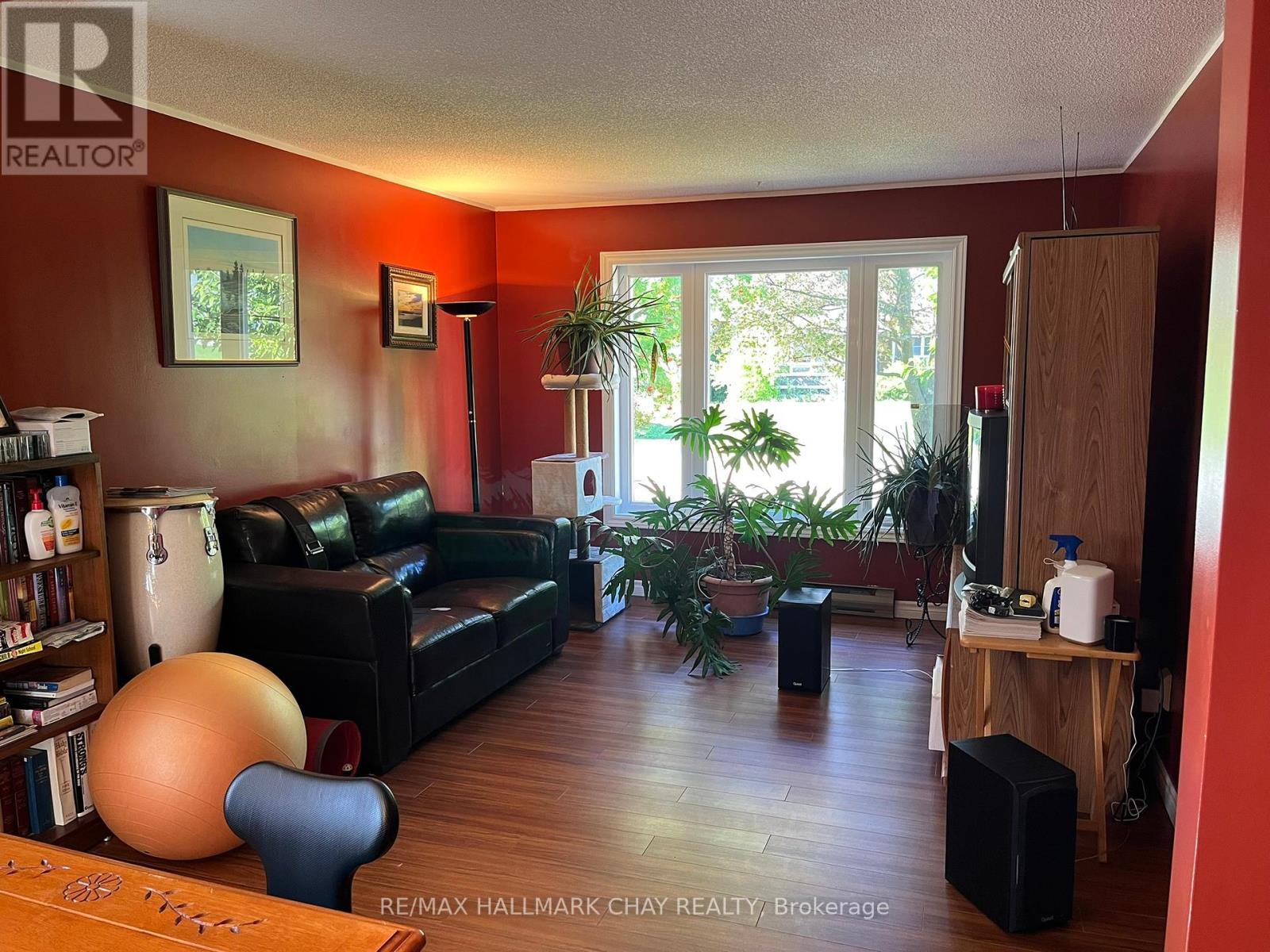 129 Rose Street, Barrie, Ontario  L4M 6C2 - Photo 6 - S12430504
