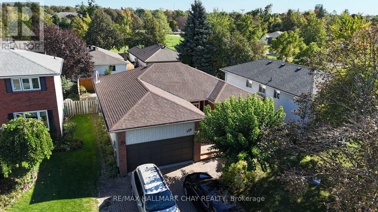 129 Rose Street, Barrie, Ontario  L4M 6C2 - Photo 13 - S12430504