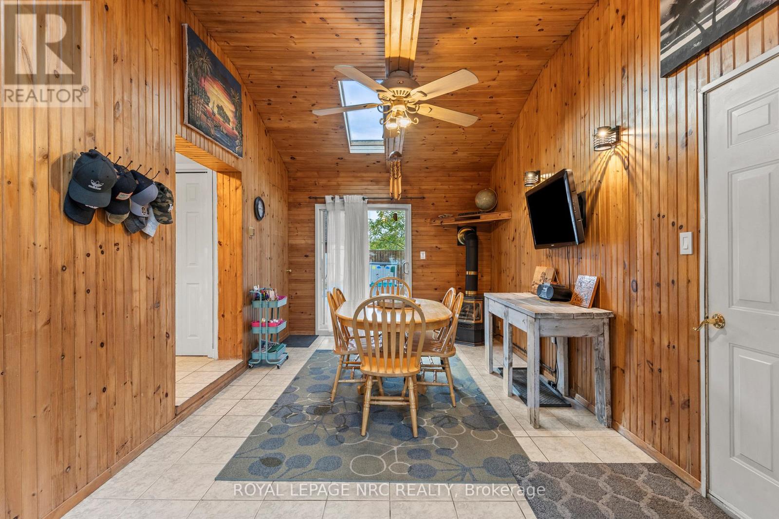 12028 Augustine Road, Wainfleet, Ontario  L0S 1V0 - Photo 20 - X12430232