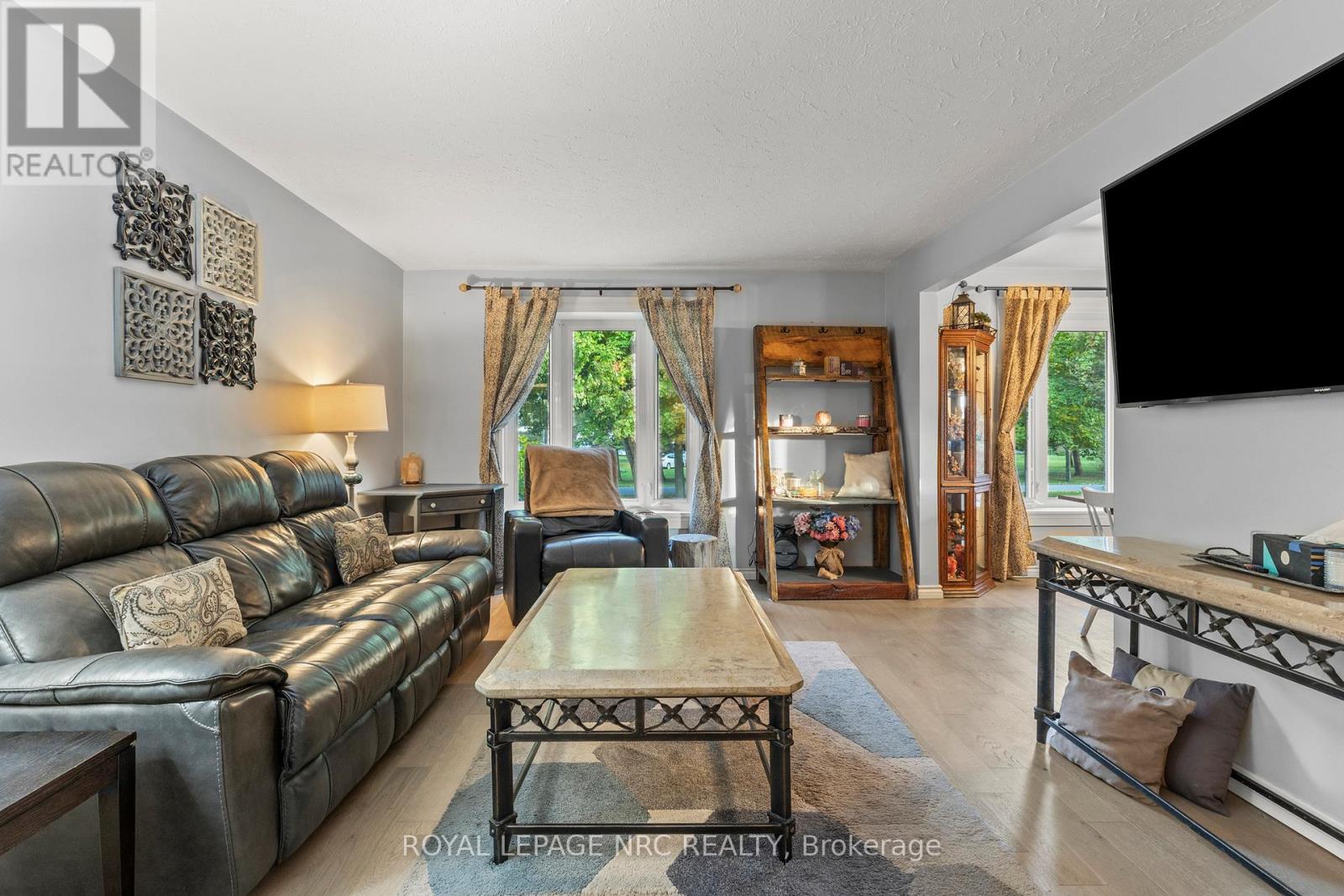 12028 Augustine Road, Wainfleet, Ontario  L0S 1V0 - Photo 6 - X12430232