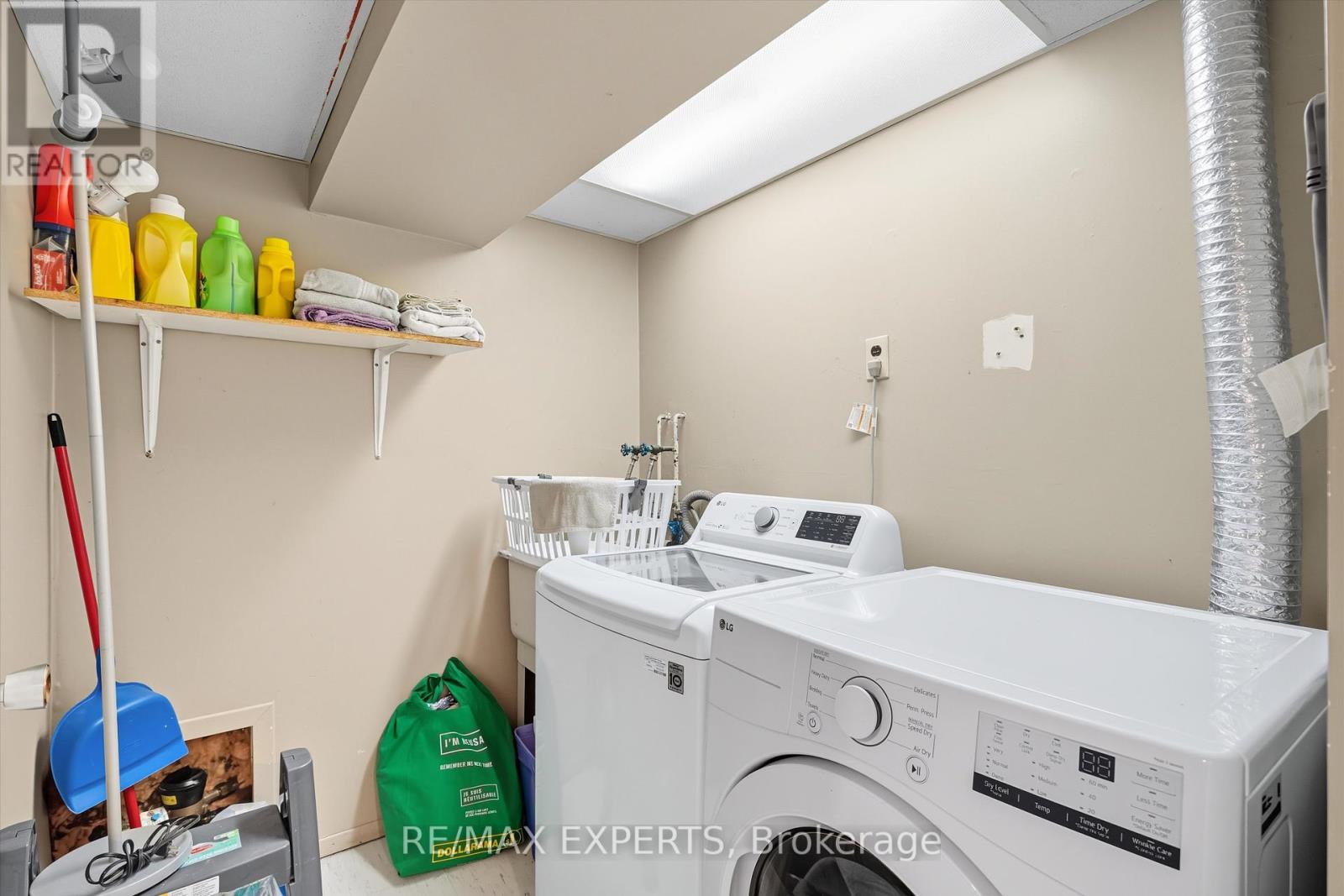 36 Nancy Mccredie Drive, Brampton, Ontario  L6X 2N5 - Photo 23 - W12432081