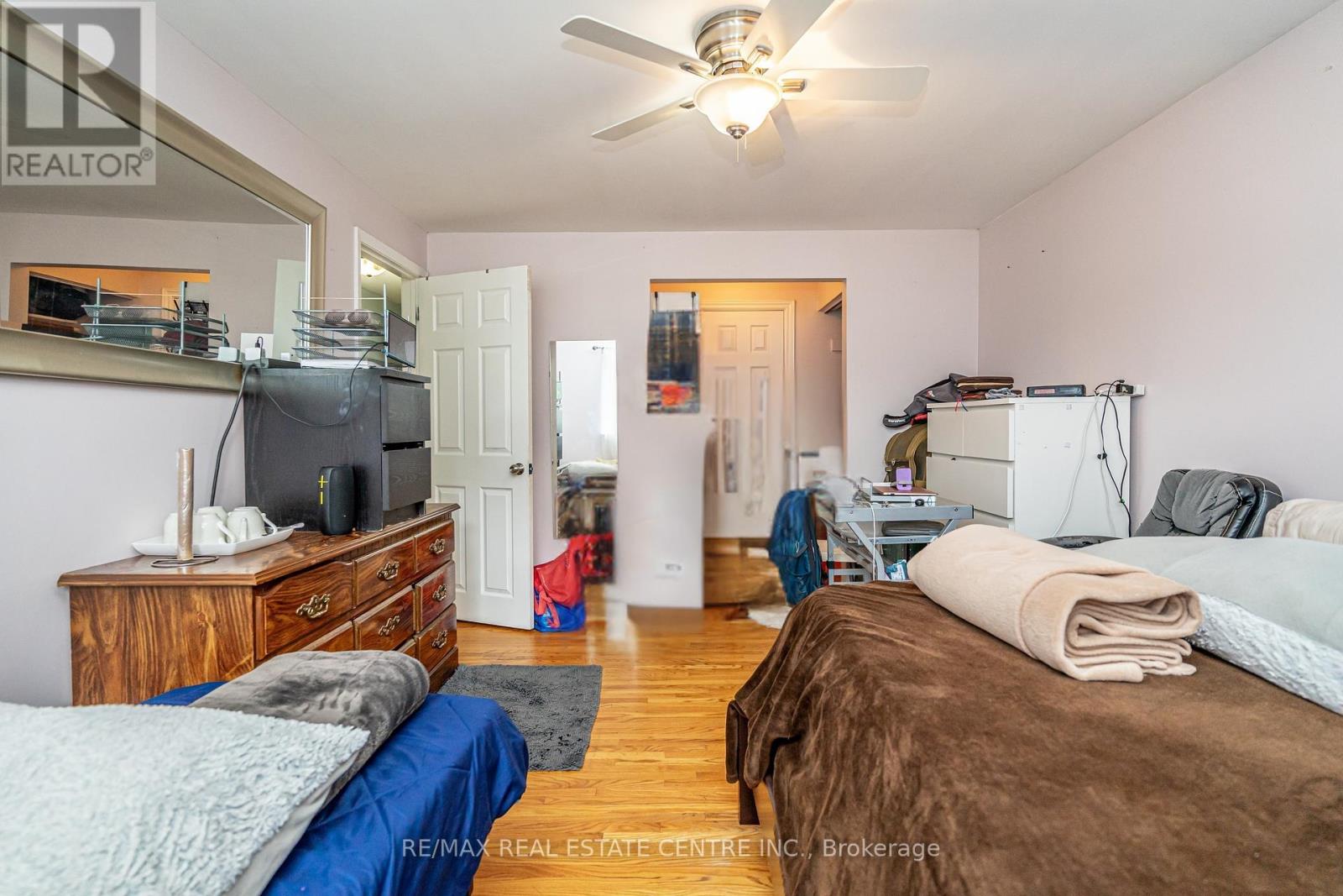 84 Crawley Drive, Brampton, Ontario  L6T 2S4 - Photo 15 - W12432083