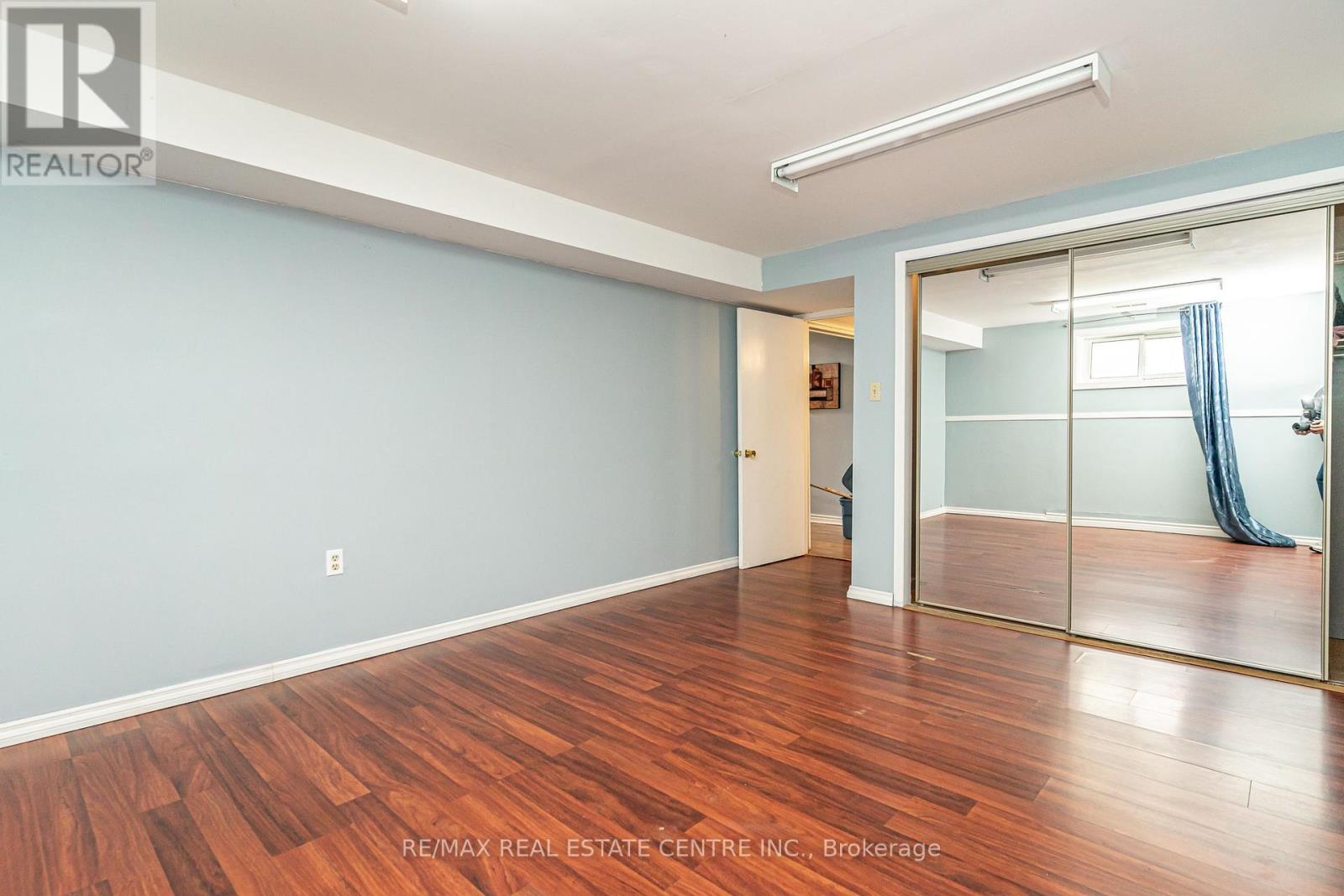 84 Crawley Drive, Brampton, Ontario  L6T 2S4 - Photo 24 - W12432083