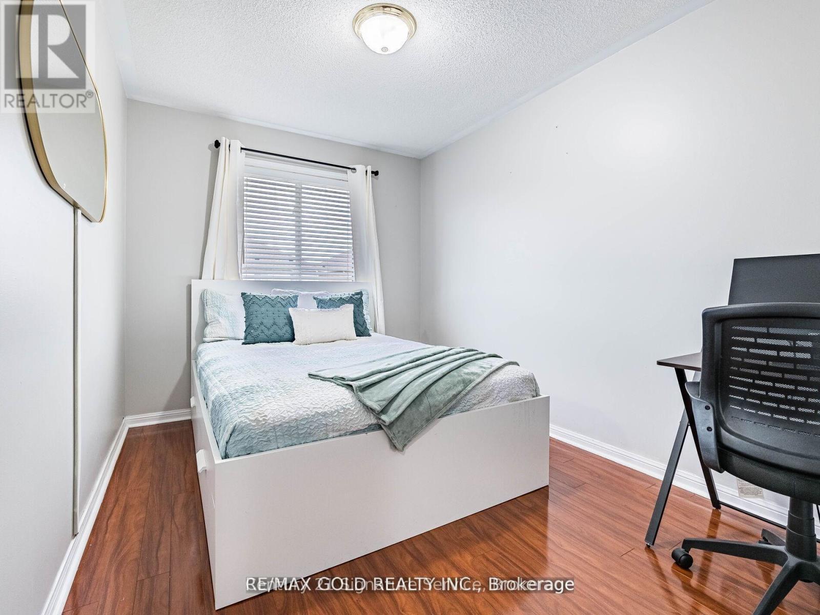 Upper - 7 Dunlop Court, Brampton, Ontario  L6X 4Z8 - Photo 22 - W12432085
