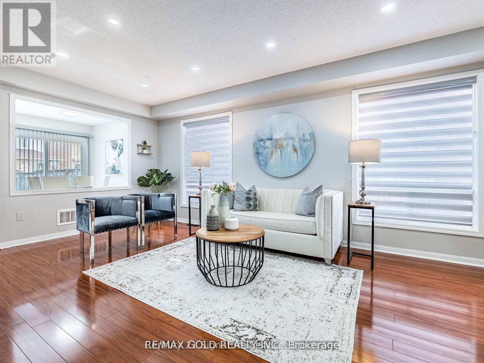 Upper - 7 Dunlop Court, Brampton, Ontario  L6X 4Z8 - Photo 9 - W12432085