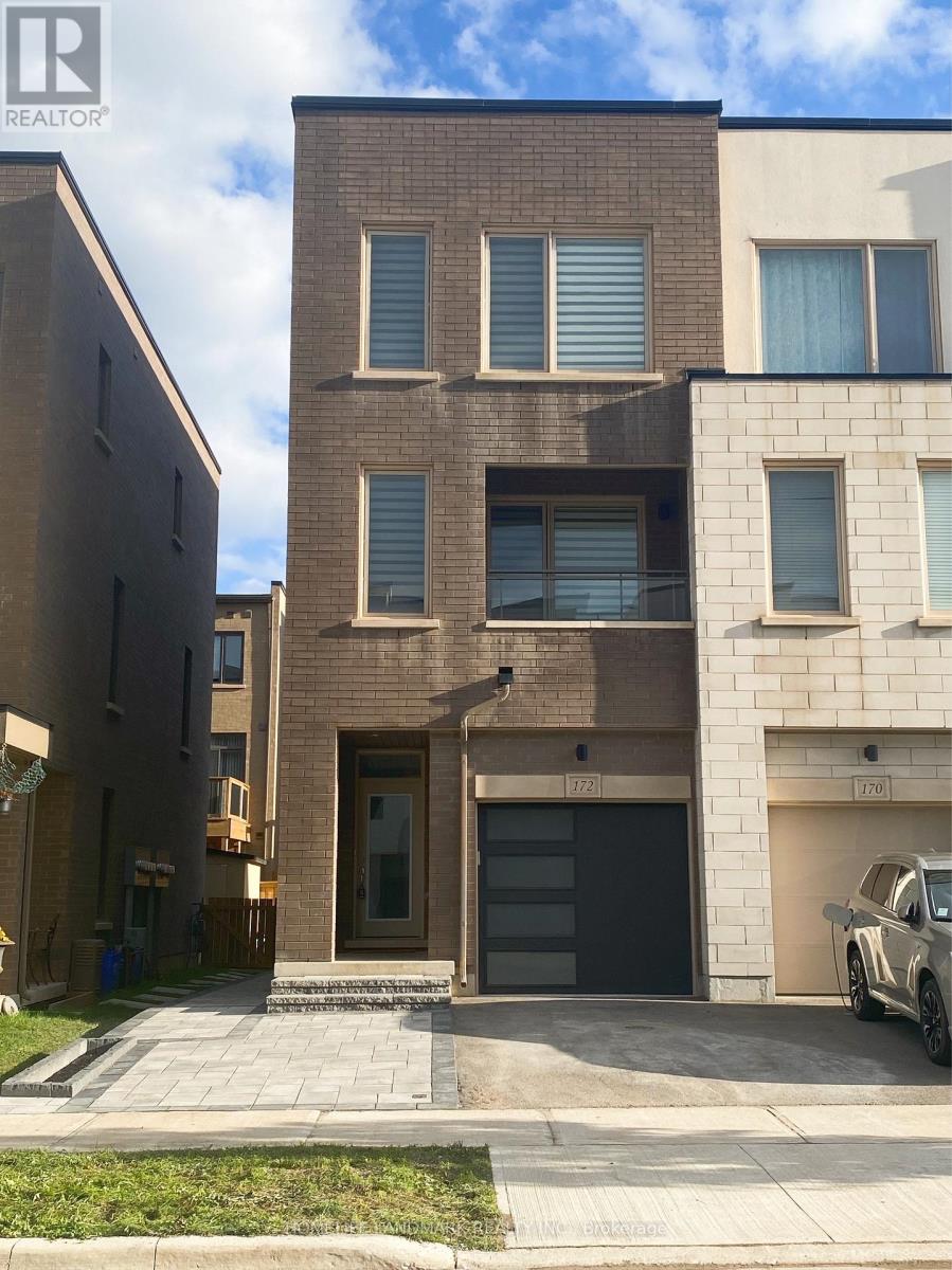 172 SQUIRE CRESCENT, Oakville, Ontario