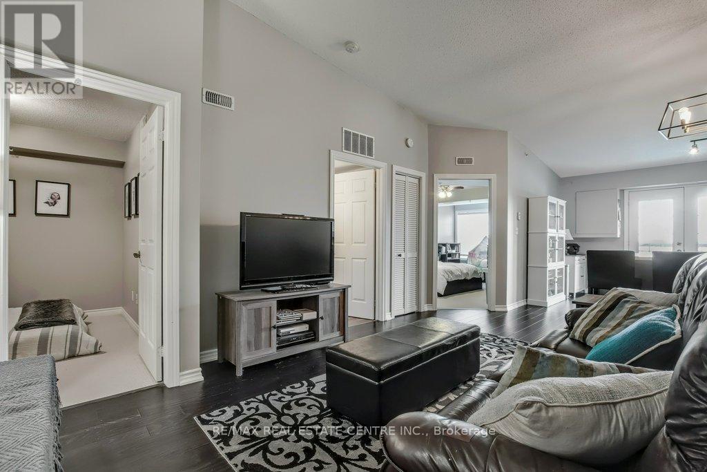 407 - 1479 Maple Avenue, Milton, Ontario  L9T 0B5 - Photo 8 - W12432089